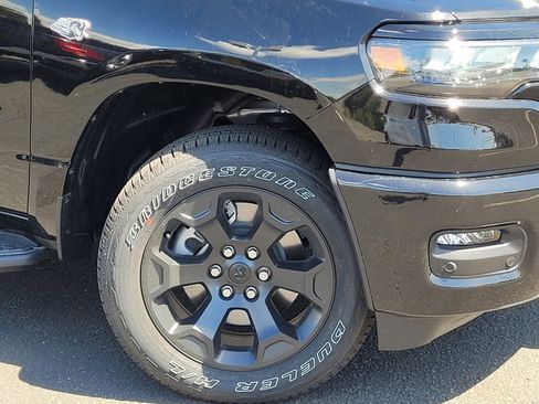 New 2026 RAM 1500 Express AWD/4WD image 9