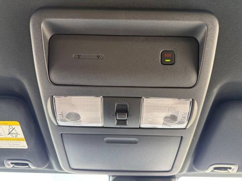 Used 2024 Nissan Frontier Pro-X RWD image 30