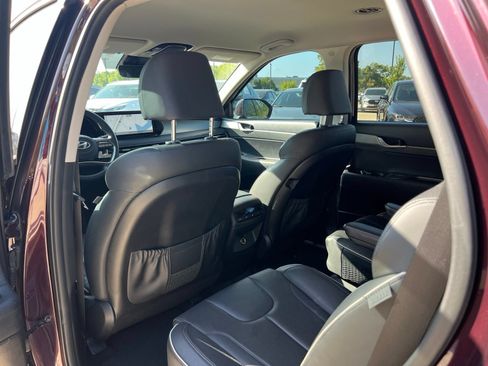 Used 2023 Hyundai Palisade SEL w/ Cargo Package FWD image 18