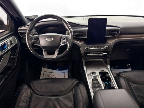Used 2020 Ford Explorer Platinum image 20