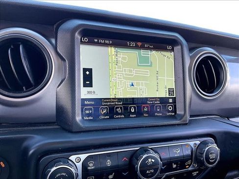 Used 2023 Jeep Wrangler Unlimited Sport AWD/4WD image 19