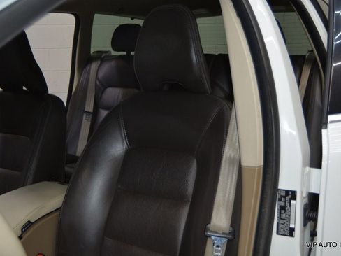 Used 2013 Volvo XC70 3.2 FWD image 18