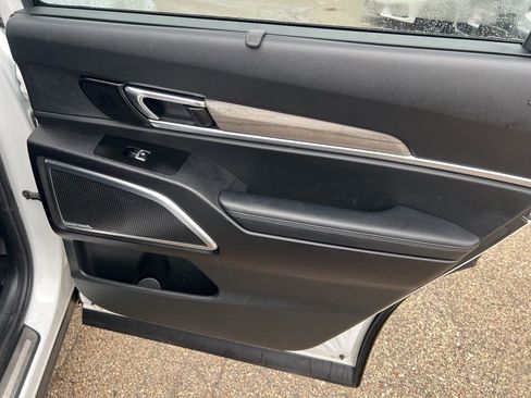 Used 2021 Kia Telluride SX image 18