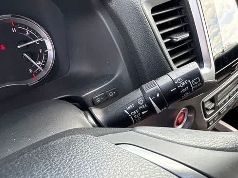 Used 2017 Honda Pilot EX-L image 17