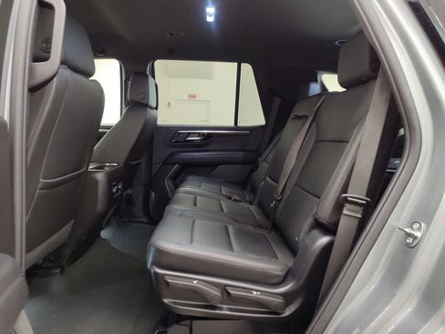 Used 2025 Chevrolet Tahoe Z71 AWD/4WD image 21