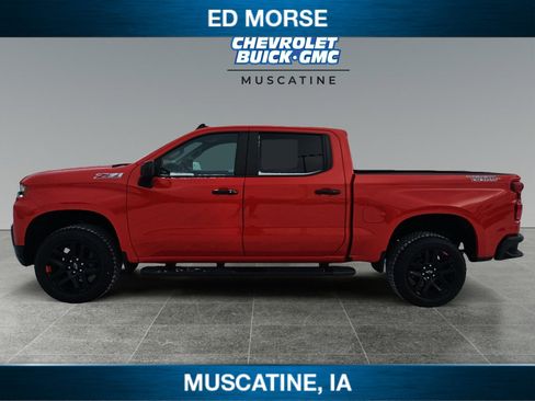 Used 2021 Chevrolet Silverado 1500 LT Trail Boss w/ Convenience Package II image 2