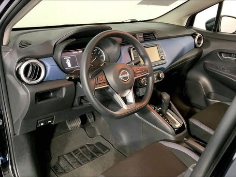 Used 2025 Nissan Versa SV FWD image 14