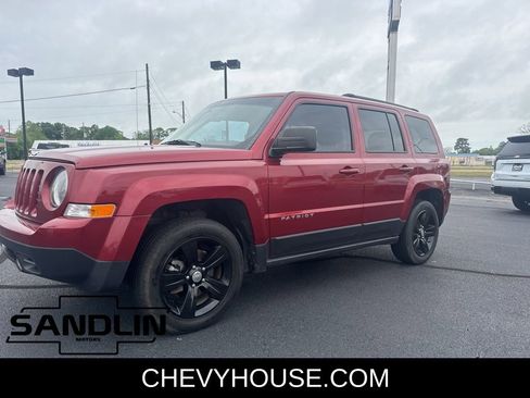 Used 2017 Jeep Patriot Latitude image 4