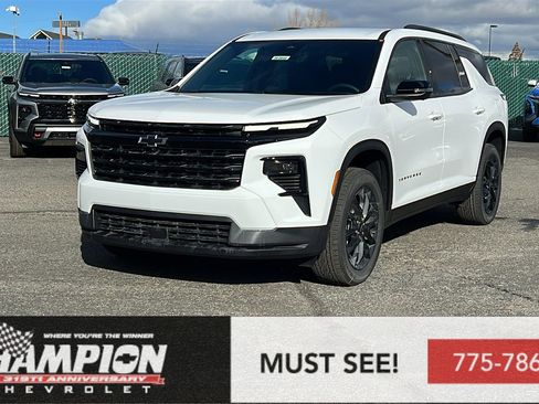 New 2026 Chevrolet Traverse LT image 1