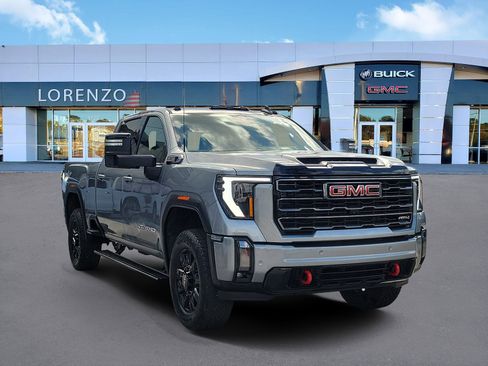 Used 2024 GMC Sierra 2500 AT4 w/ AT4 Premium Plus Package AWD/4WD image 3