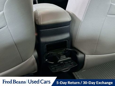 Used 2017 Toyota Corolla LE w/ LE Premium Package w/Moonroof image 24