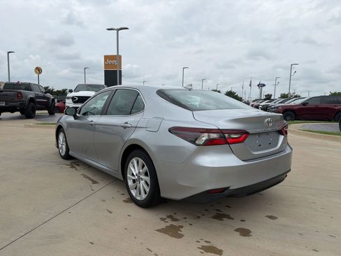 Used 2024 Toyota Camry LE FWD image 3