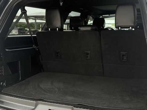 Used 2020 Ford Expedition Max XLT w/ Equipment Group 202A RWD image 29