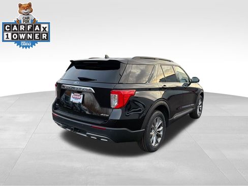 Used 2022 Ford Explorer XLT w/ Equipment Group 202A image 5