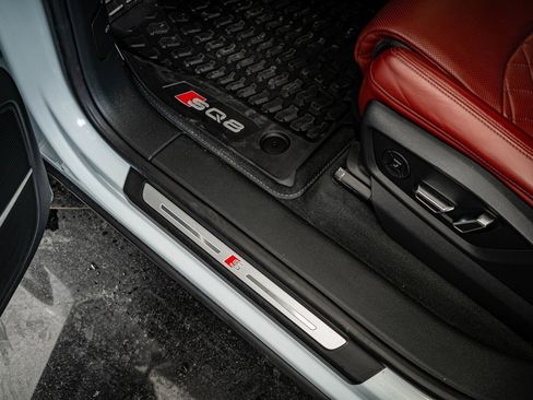 Used 2023 Audi SQ8 Prestige image 26