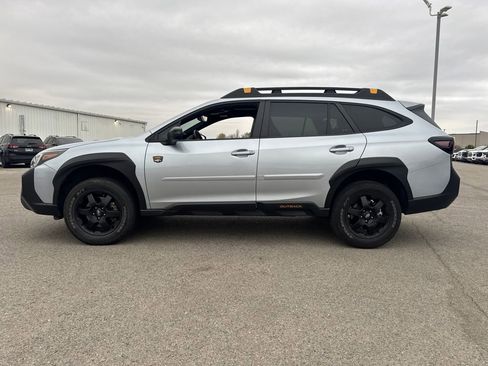 Used 2024 Subaru Outback Wilderness AWD/4WD image 3