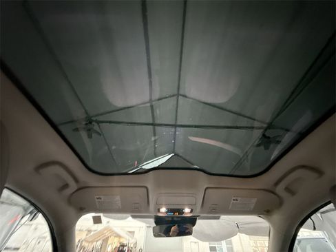 Used 2021 Ford Mustang Mach-E Premium image 16