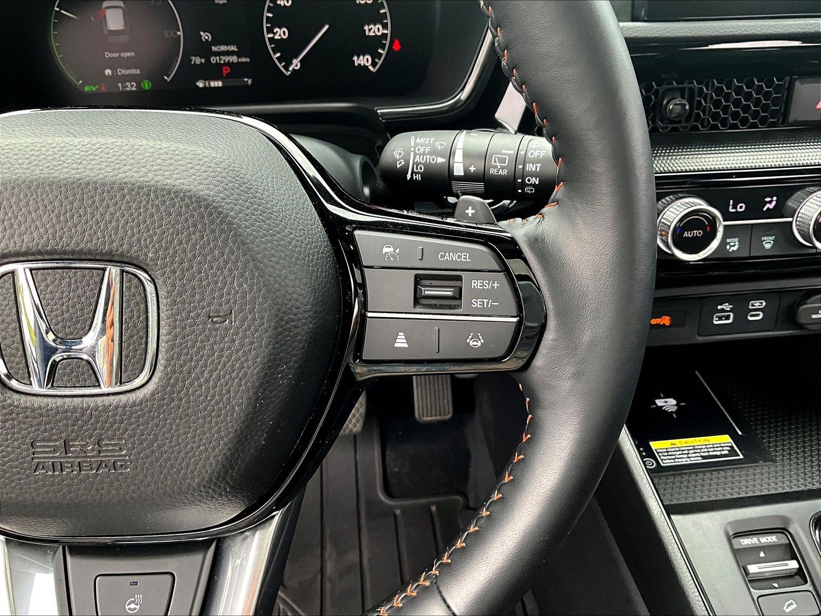 Used 2025 Honda CR-V Sport Touring image 12