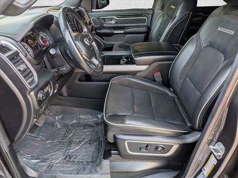 Used 2020 RAM 1500 Laramie AWD/4WD image 14