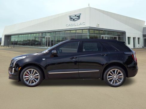 New 2026 Cadillac XT5 Sportv w/ LPO, Floor Liner Package AWD/4WD image 3