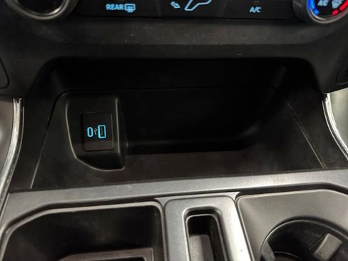 Used 2022 Ford F150 XLT image 16