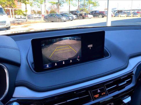 Used 2024 Acura MDX FWD image 25