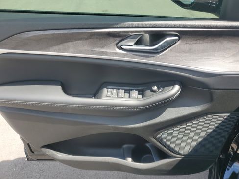 New 2026 Jeep Grand Cherokee Altitude RWD image 11
