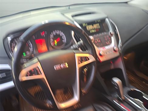 Used 2015 GMC Terrain SLT image 18