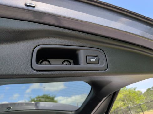 Used 2017 Honda Pilot Touring image 43