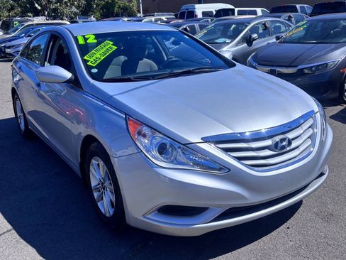 Used 2012 Hyundai Sonata GLS w/ Popular Equipment Pkg FWD image 1