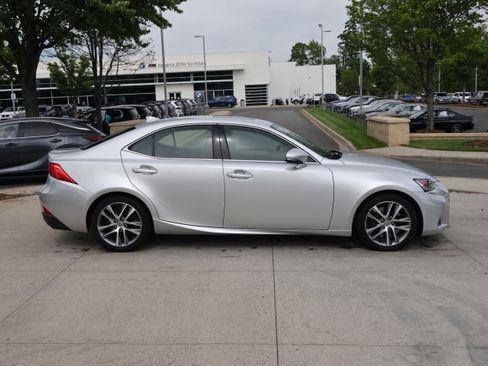 Used 2020 Lexus IS 300 w/ Accessory Package 2 image 10