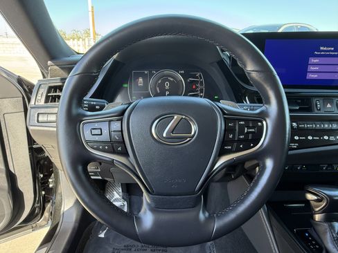 Certified 2025 Lexus ES 300h w/ Premium Package FWD image 21