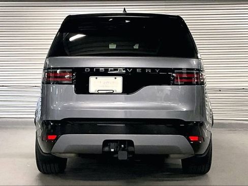 Certified 2025 Land Rover Discovery Dynamic SE AWD/4WD image 3