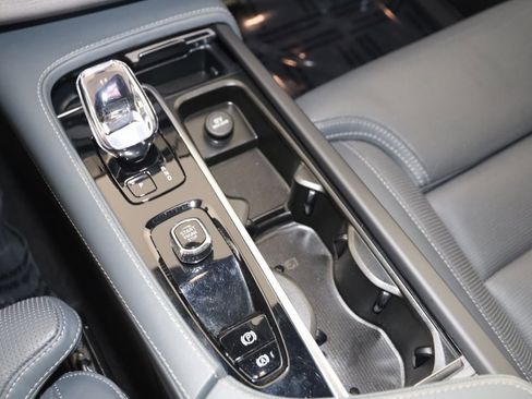 Used 2024 Volvo XC90 T8 Ultimate w/ Protection Package Premier image 30