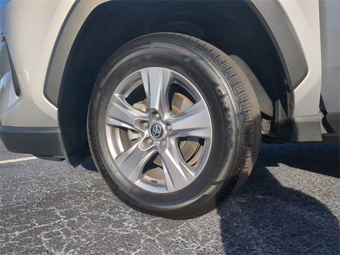 Used 2024 Toyota RAV4 XLE image 33