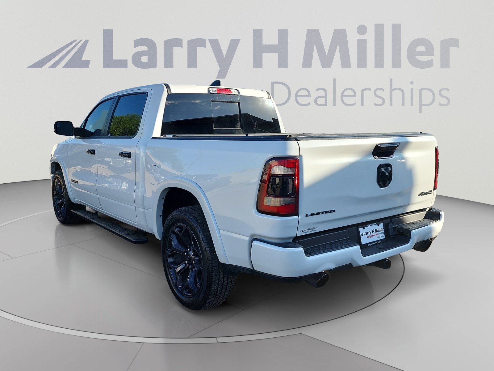 Used 2023 RAM 1500 Limited w/ Night Edition AWD/4WD image 3