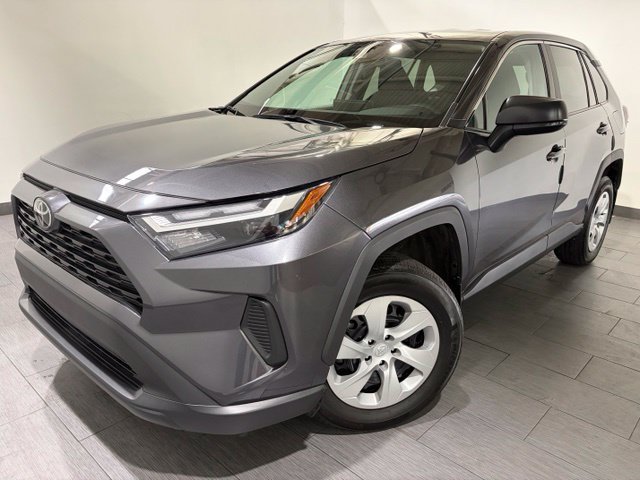 Used 2024 Toyota RAV4 LE FWD image 1