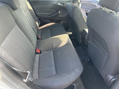 Used 2018 Ford Focus SE image 21