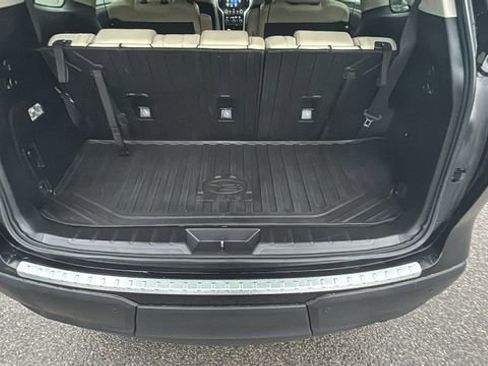 Used 2021 Subaru Ascent Limited w/ Technology Package AWD/4WD image 21