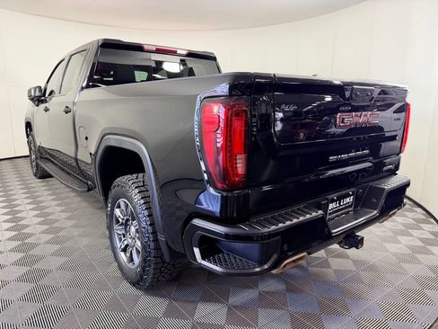 Used 2024 GMC Sierra 1500 AT4 w/ AT4 Premium Package AWD/4WD image 10