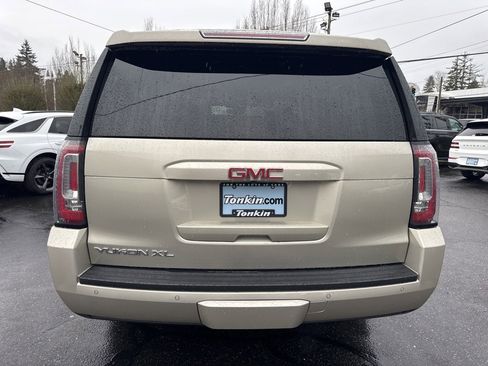 Used 2016 GMC Yukon XL SLT w/ Open Road Package image 11