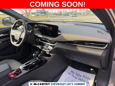 Used 2025 Buick Envista Avenir image 31