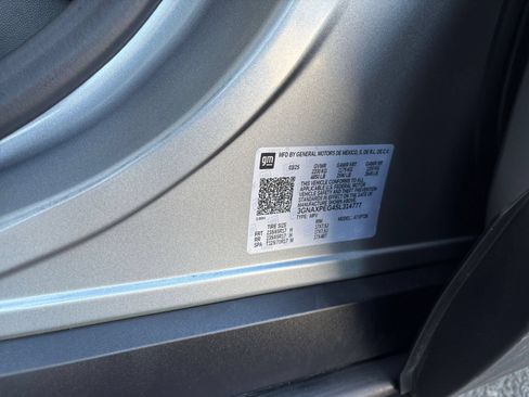 Used 2025 Chevrolet Equinox LT AWD/4WD image 24