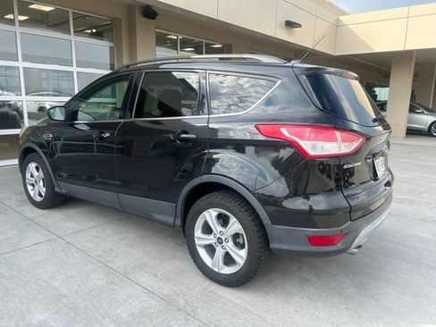 Used 2015 Ford Escape SE w/ Equipment Group 201A AWD/4WD image 4