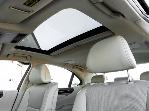 Used 2014 Lexus LS 460 image 5