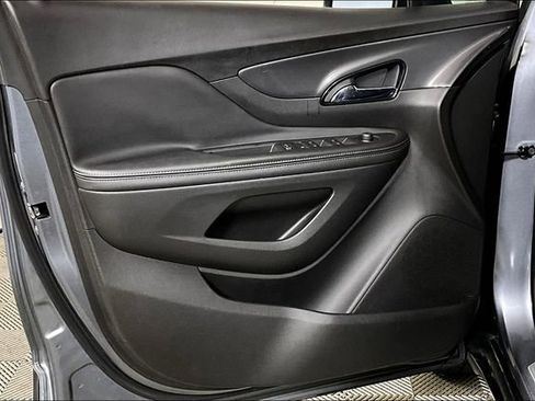 Used 2023 Buick Encore GX Essence w/ Experience Buick Package image 22