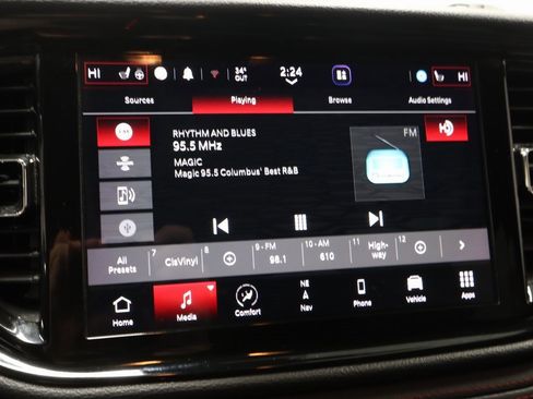 Used 2023 Dodge Durango GT image 2