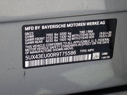 Used 2024 BMW X5 xDrive50e w/ Parking Assistance Package AWD/4WD image 27