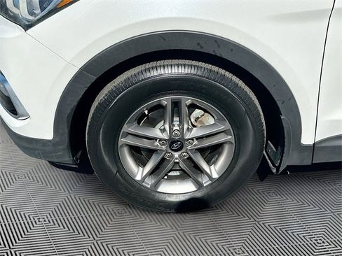 Used 2018 Hyundai Santa Fe Sport image 29