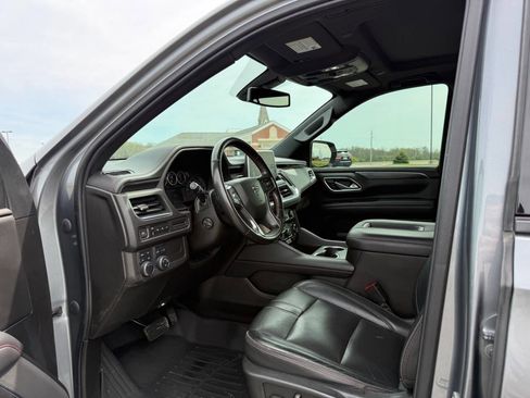 Used 2021 Chevrolet Suburban RST w/ Luxury Package AWD/4WD image 10